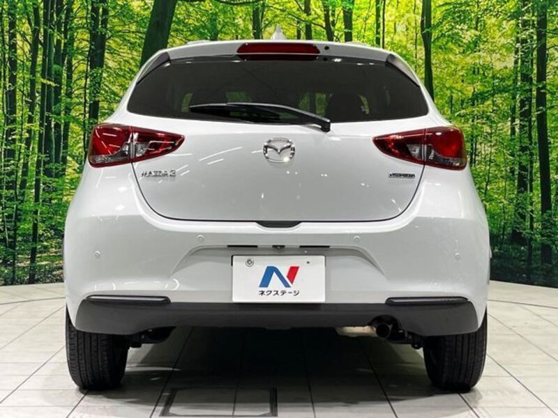 MAZDA2