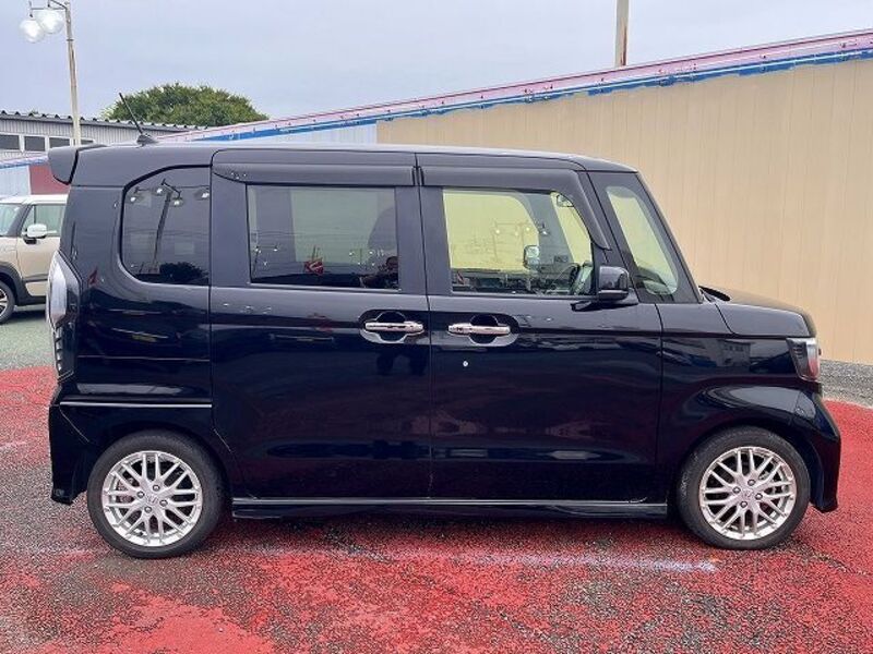 N BOX CUSTOM