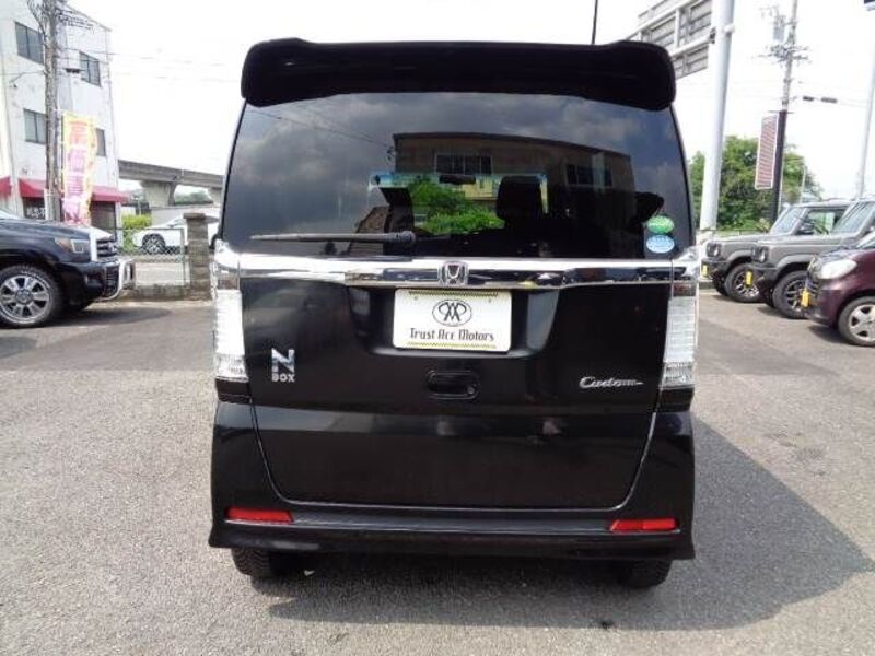 N BOX CUSTOM