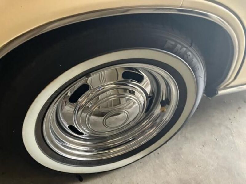 GLORIA WAGON