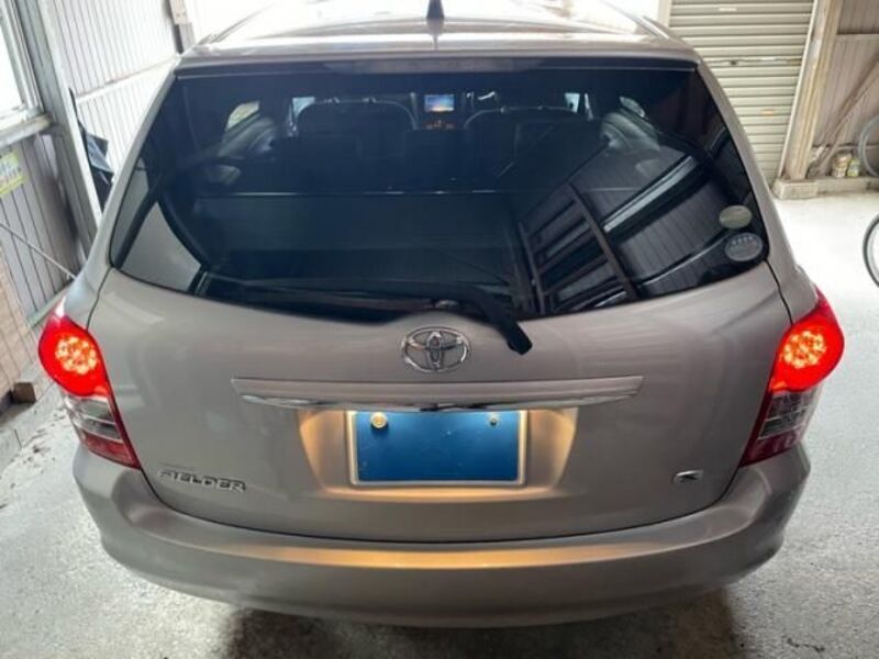 COROLLA FIELDER