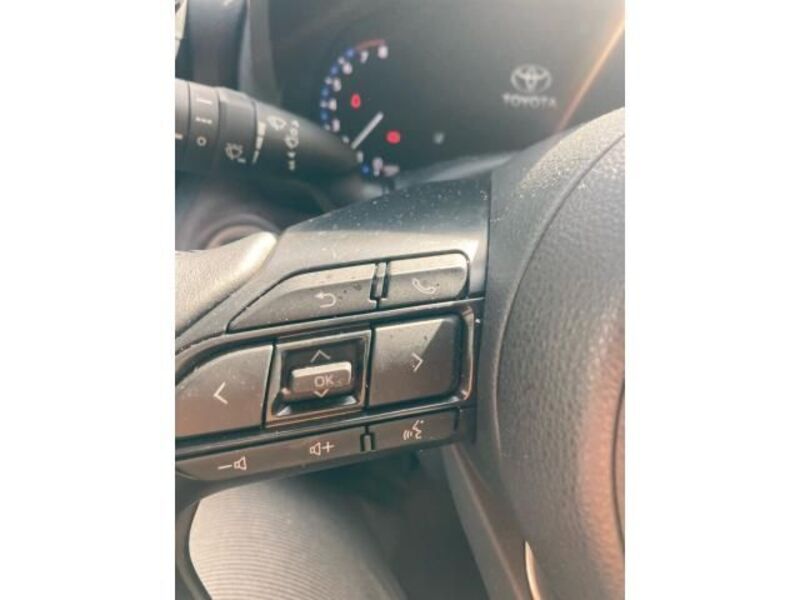 YARIS CROSS