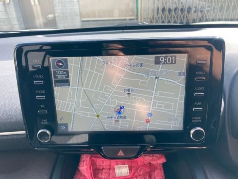 YARIS CROSS