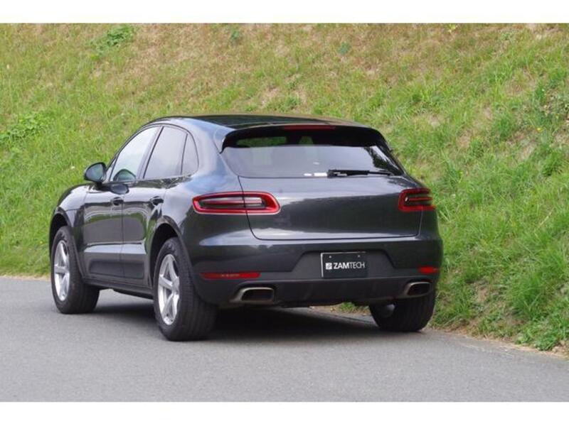 MACAN