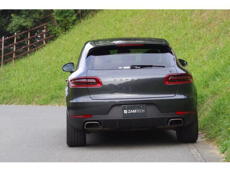 MACAN