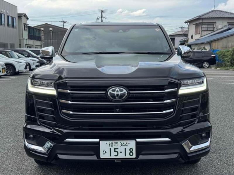 LAND CRUISER