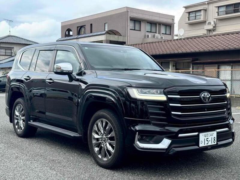 LAND CRUISER
