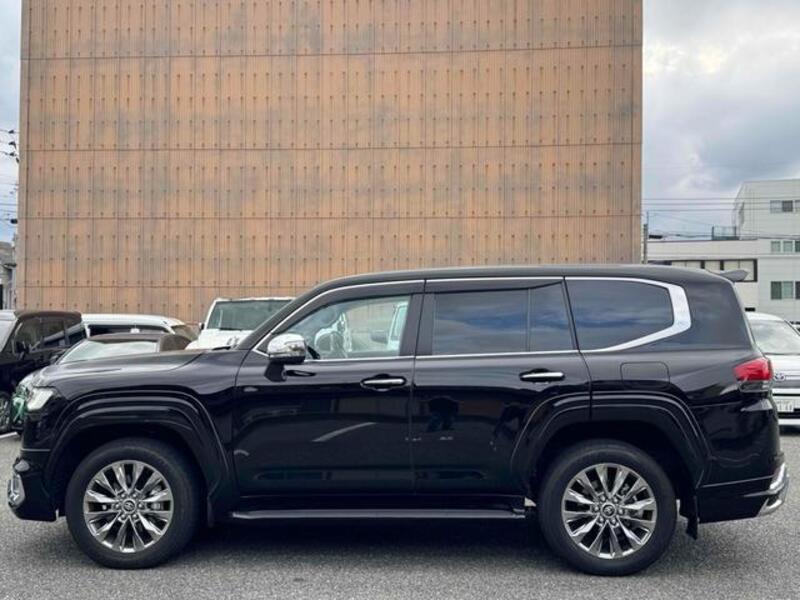 LAND CRUISER