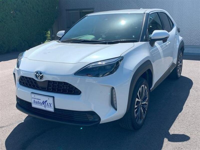 YARIS CROSS