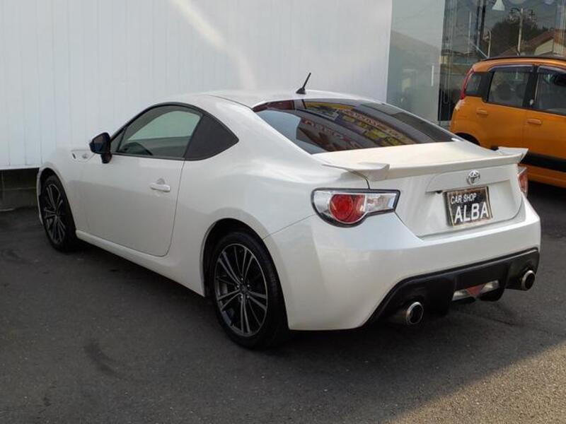 86