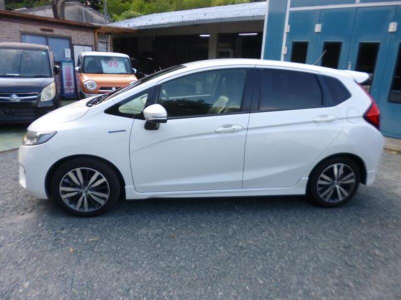 FIT HYBRID
