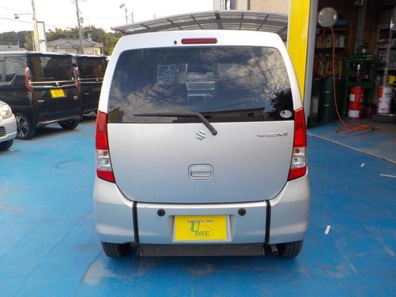 WAGON R