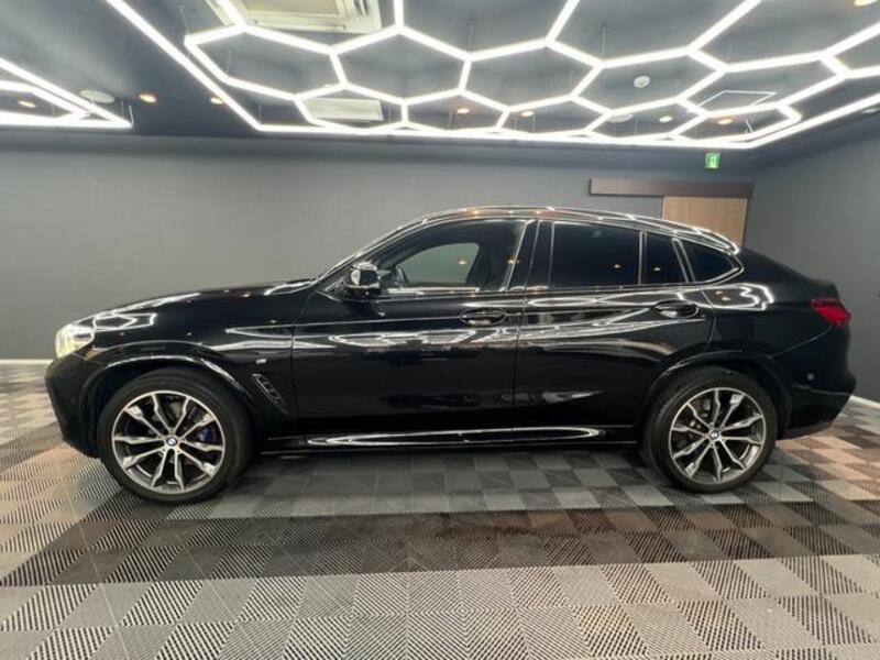 X4