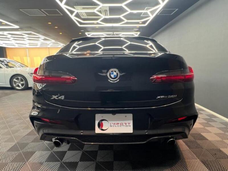 X4