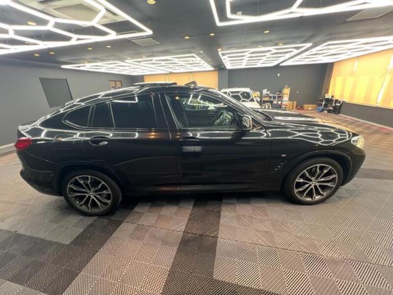 X4