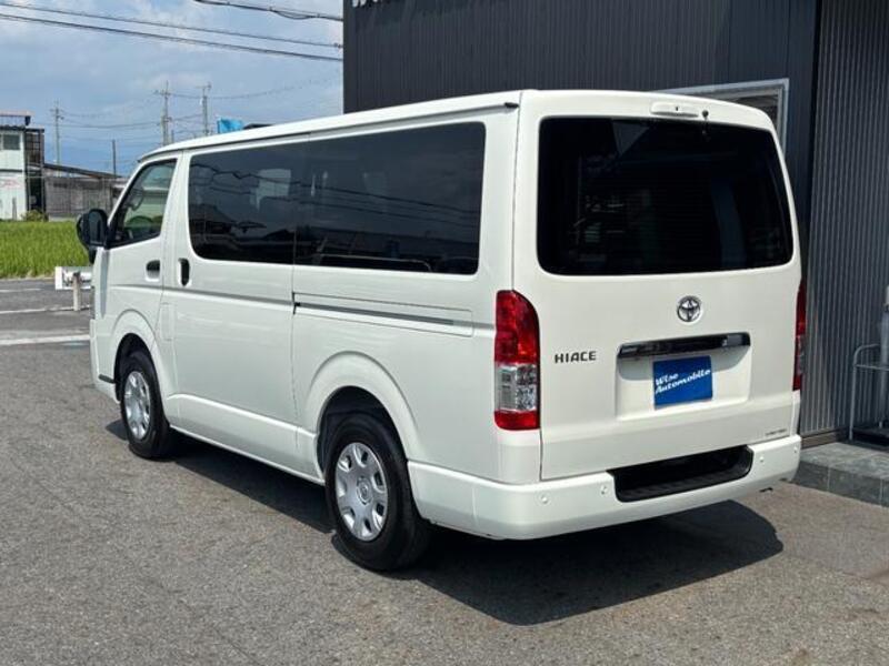 HIACE VAN