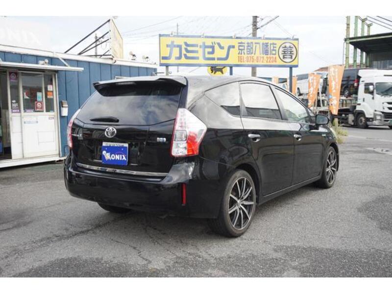 PRIUS ALPHA