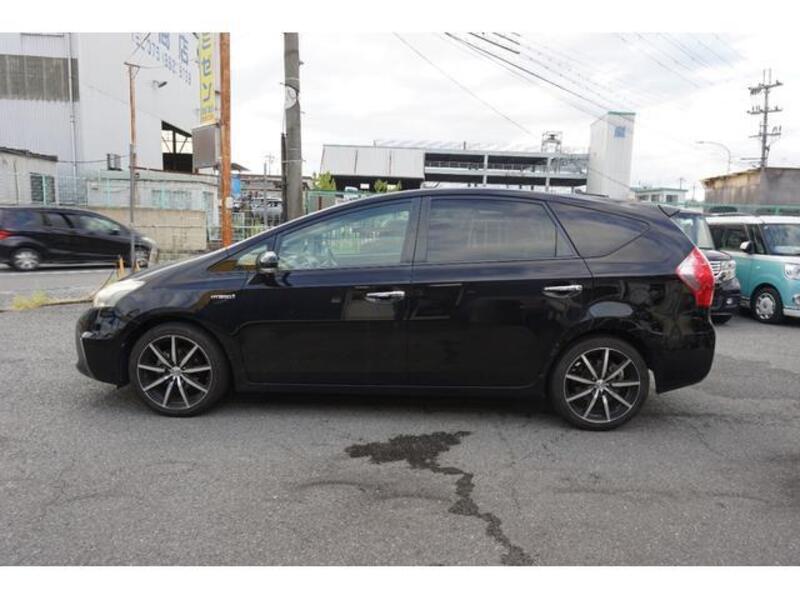 PRIUS ALPHA