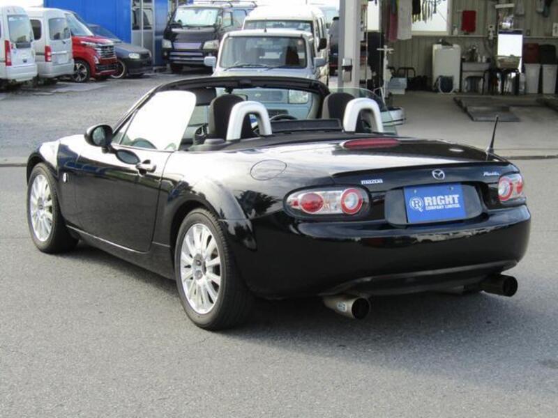 ROADSTER