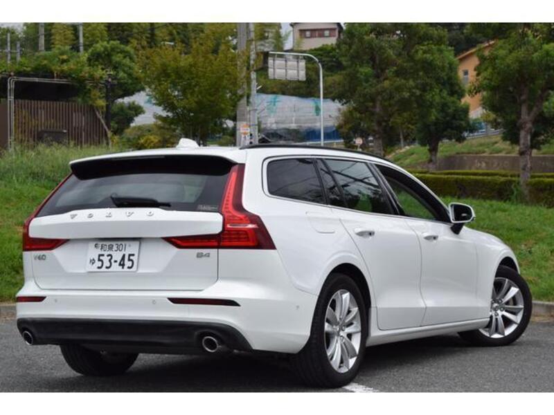 V60