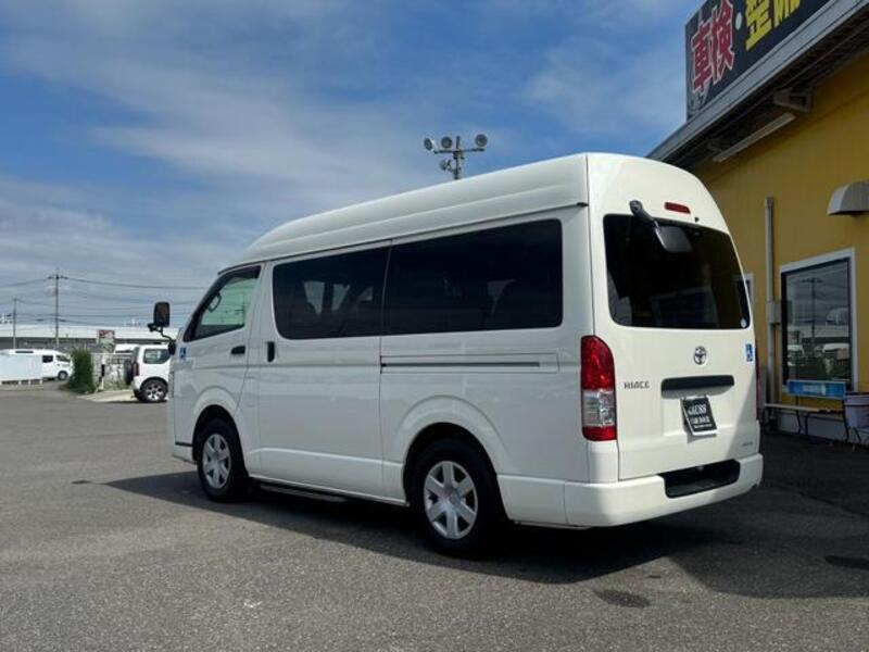 HIACE VAN