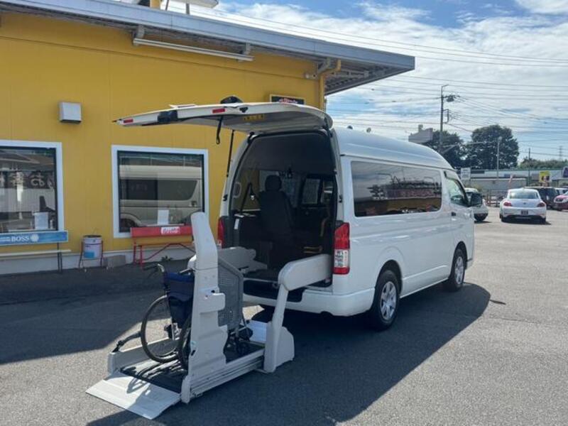 HIACE VAN