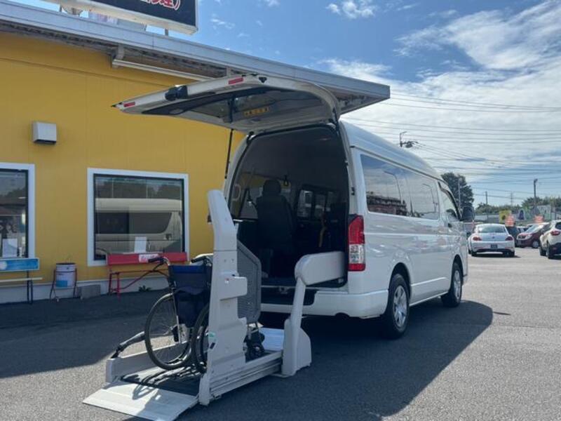 HIACE VAN