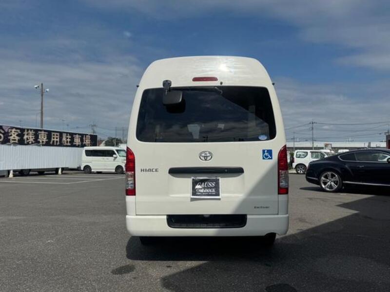 HIACE VAN