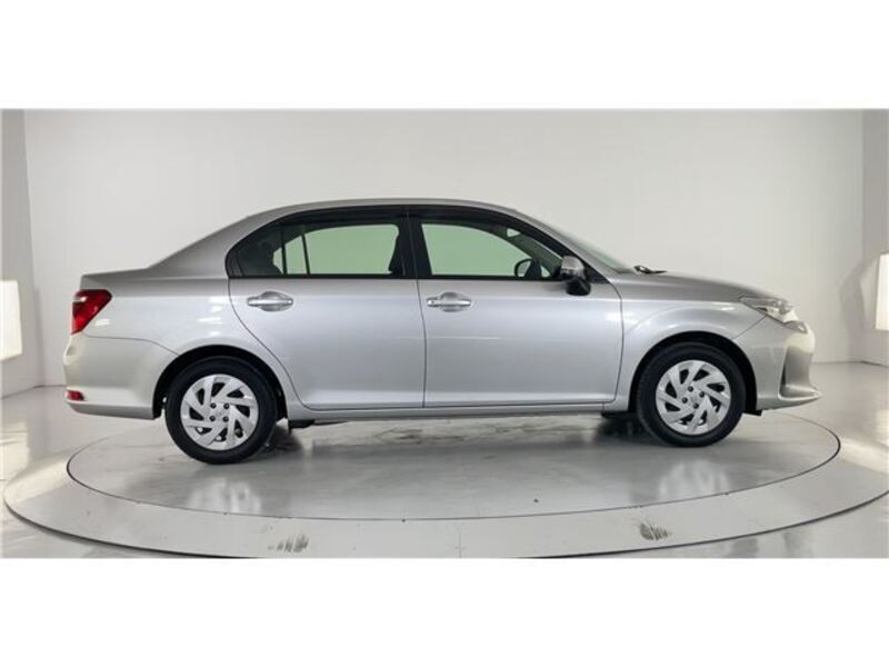 COROLLA AXIO