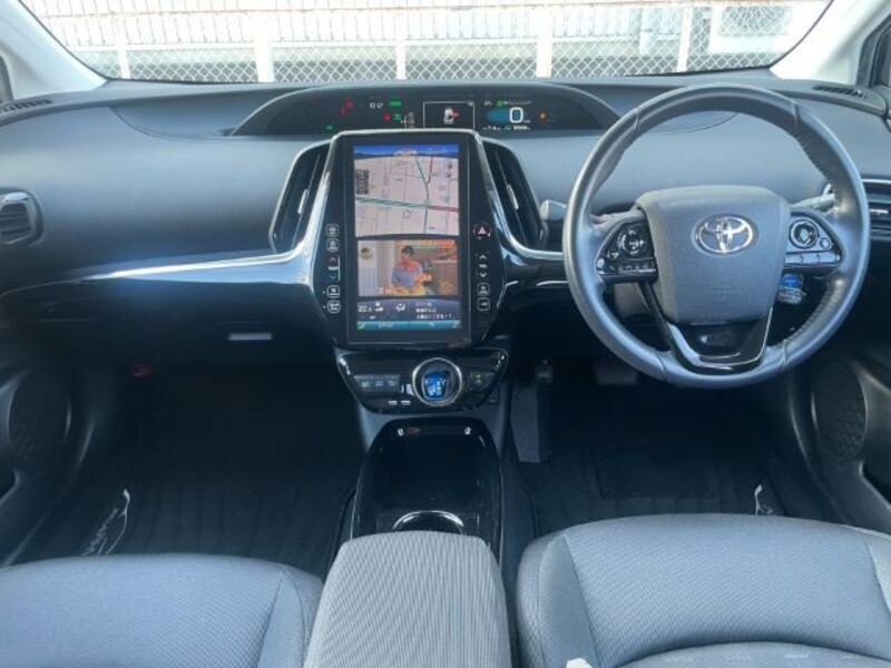PRIUS PHV