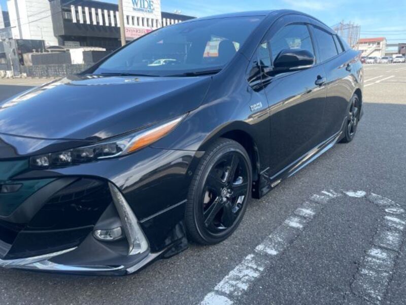 PRIUS PHV