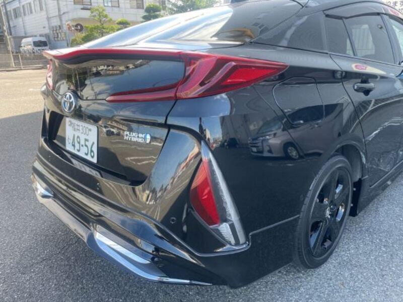 PRIUS PHV