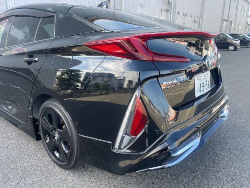 PRIUS PHV