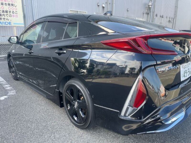PRIUS PHV