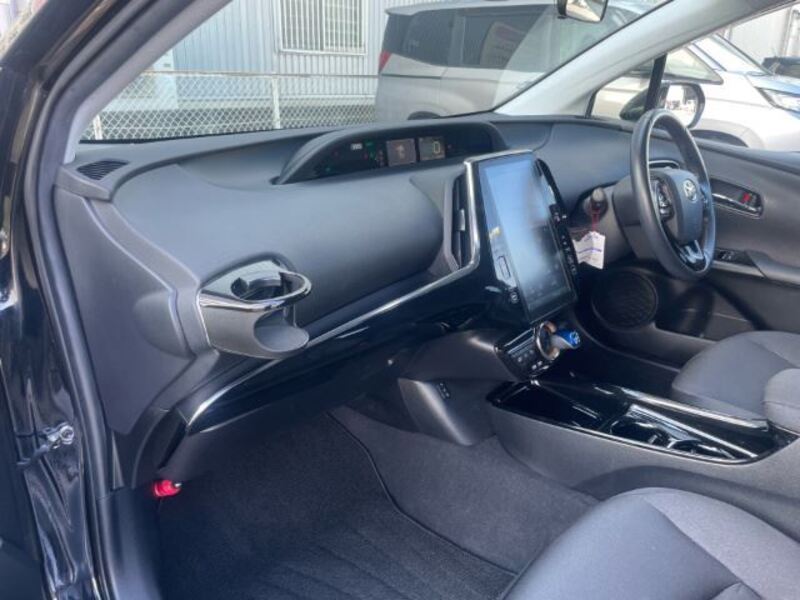 PRIUS PHV