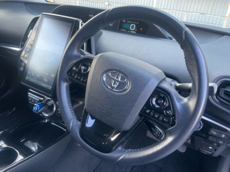 PRIUS PHV