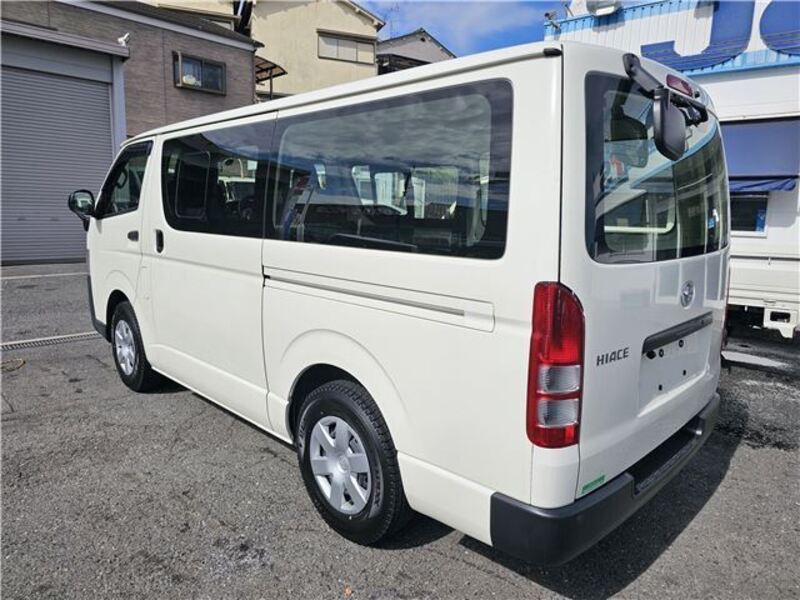 HIACE VAN