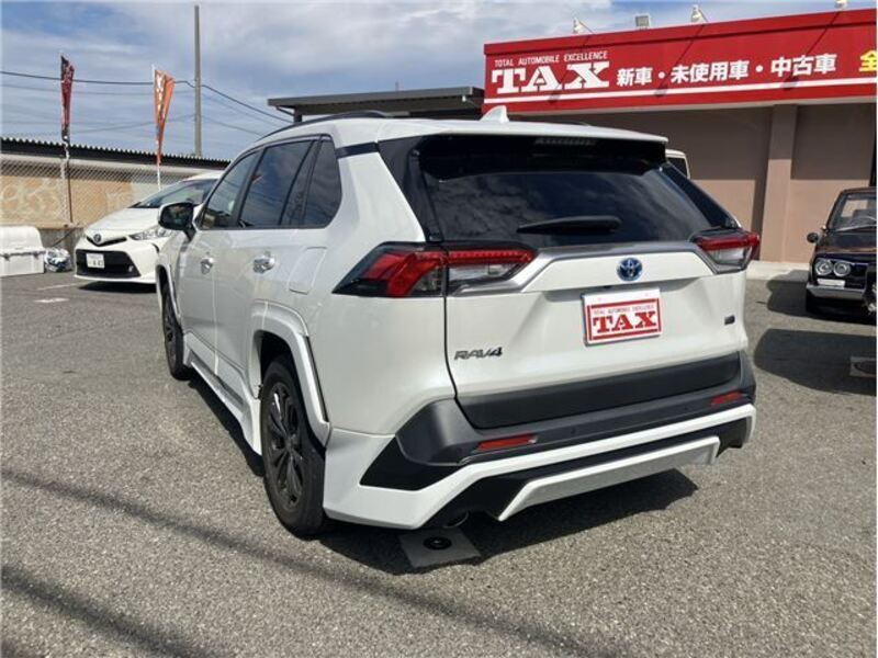 RAV4