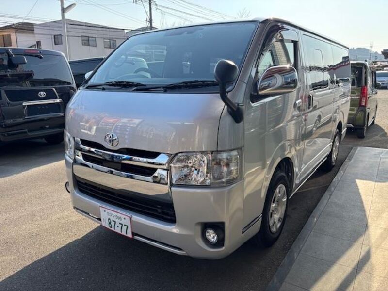 HIACE VAN