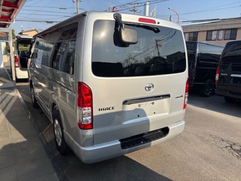 HIACE VAN