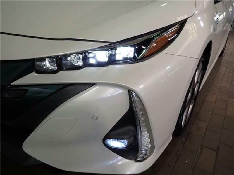 PRIUS PHV