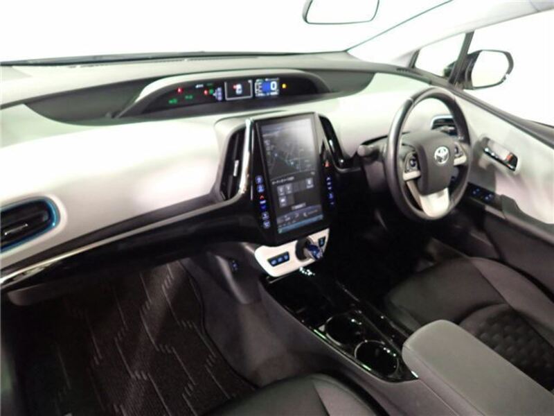 PRIUS PHV
