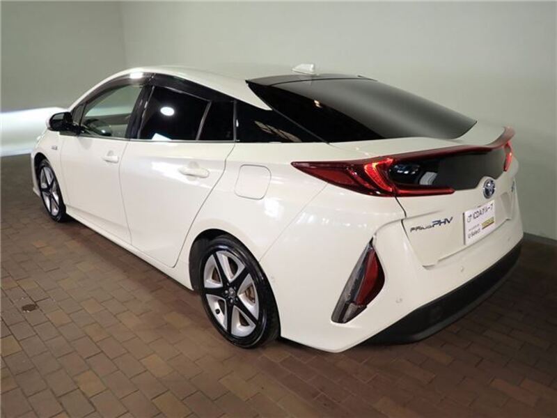 PRIUS PHV