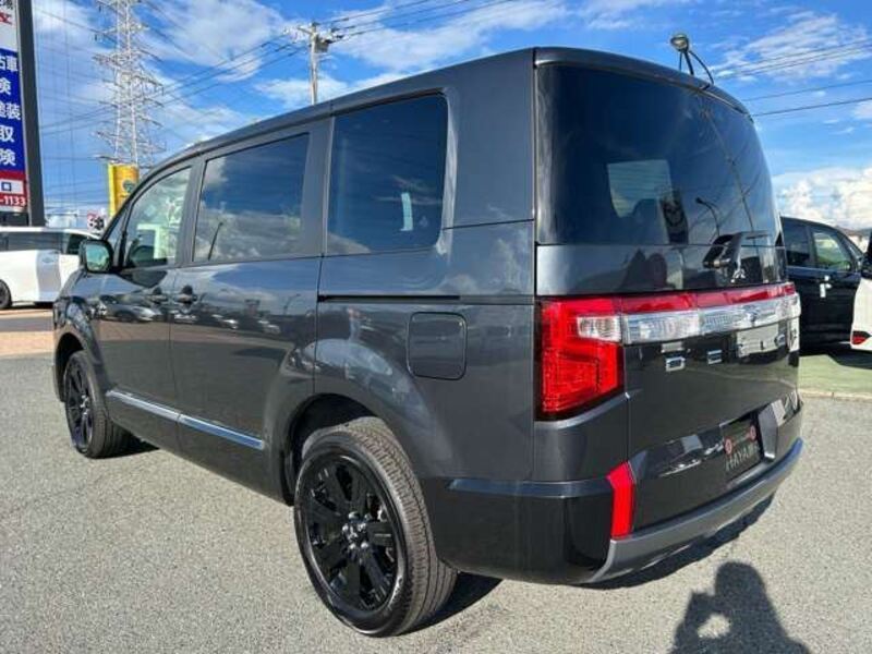 DELICA D5
