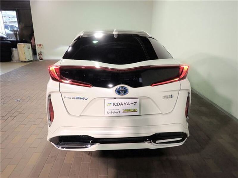 PRIUS PHV