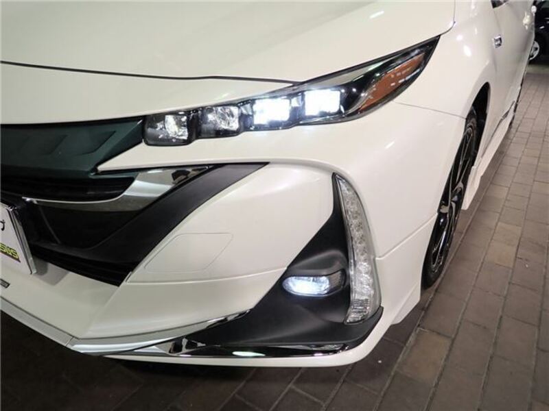 PRIUS PHV