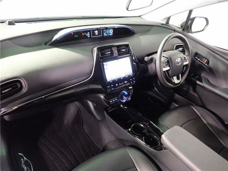 PRIUS PHV