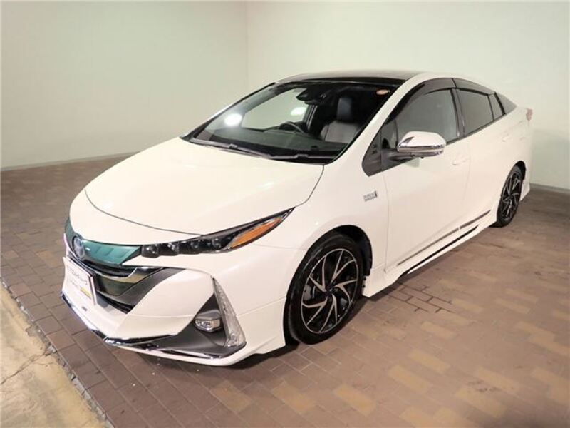 PRIUS PHV