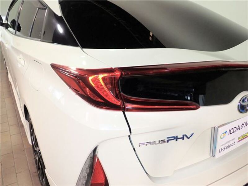 PRIUS PHV