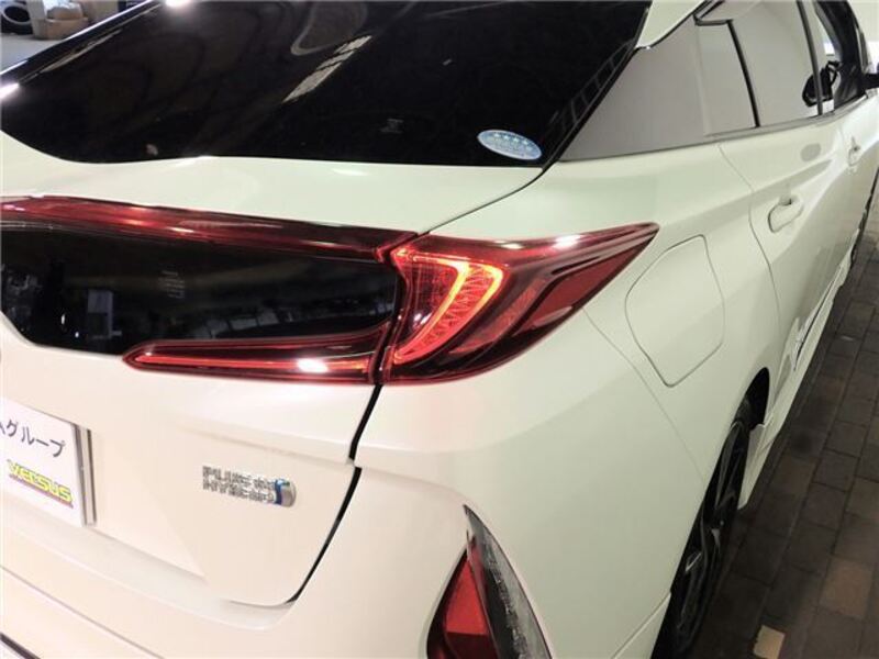 PRIUS PHV
